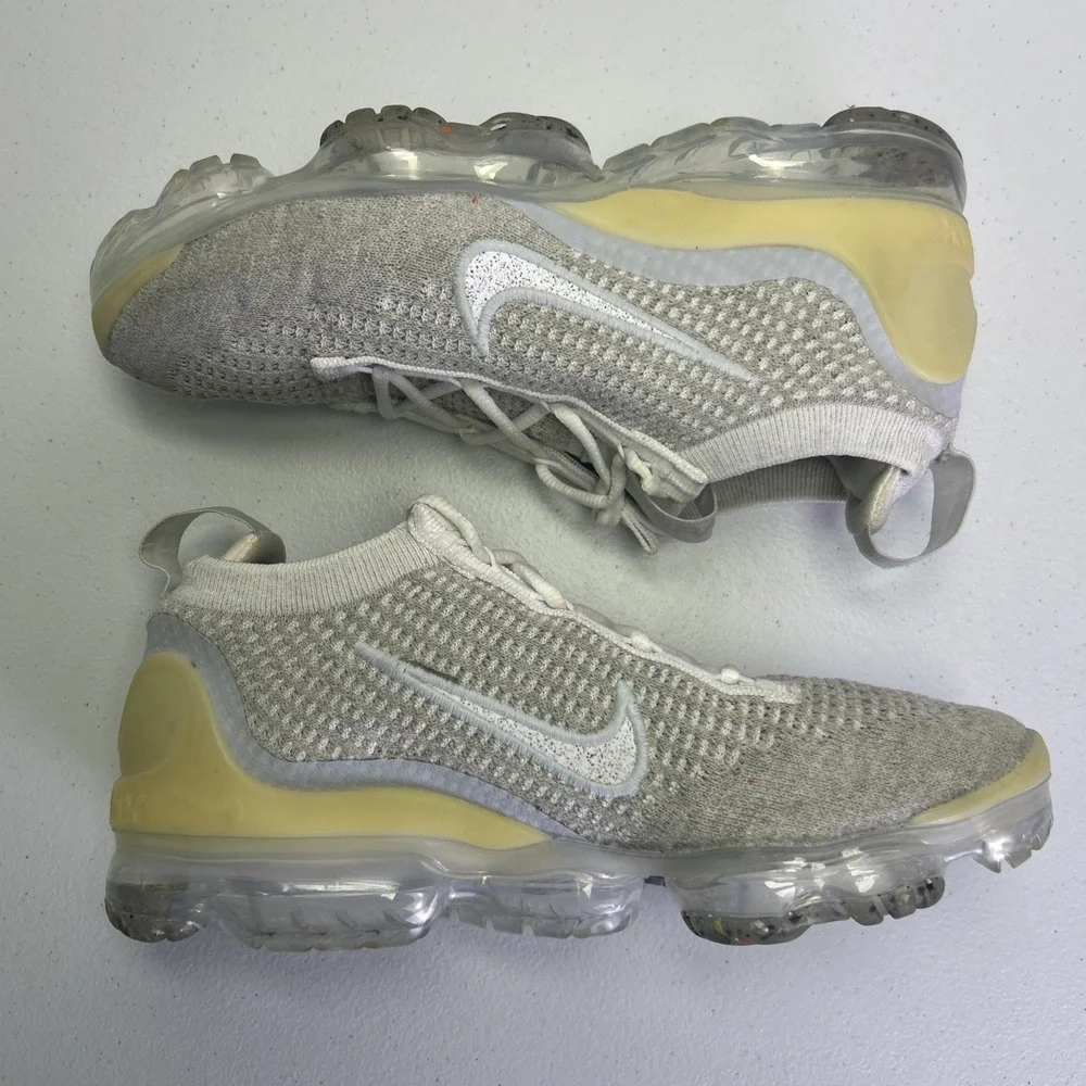 Nike Air VaporMax 2021 Flyknit White Cream Yellow DC4112-100 Women's Size 6.5